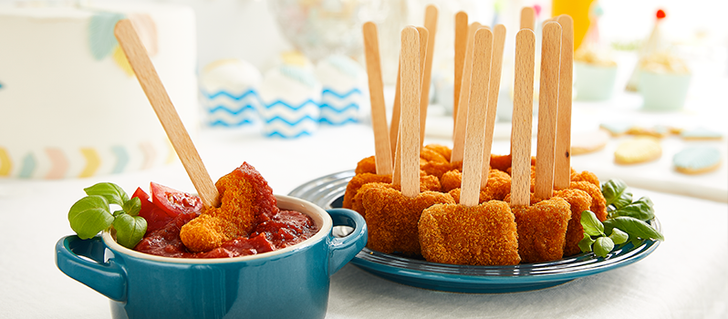 Lollipops de Nuggets com Ketchup Caseiro