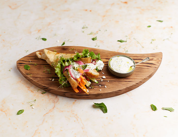 Pão Pitta com Crocantes de Frango
