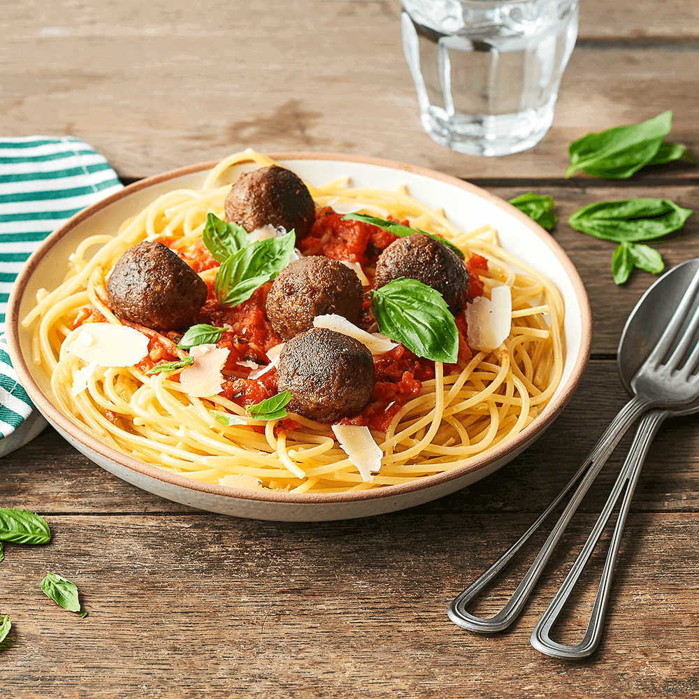 Esparguete à bolonhesa com almôndegas vegetariana