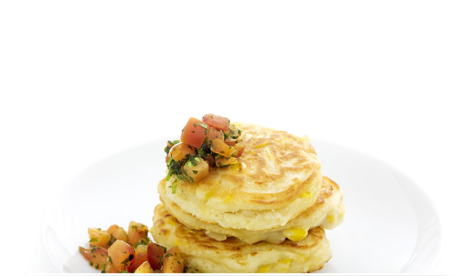 Panquecas de Milho com Salsa de Tomate